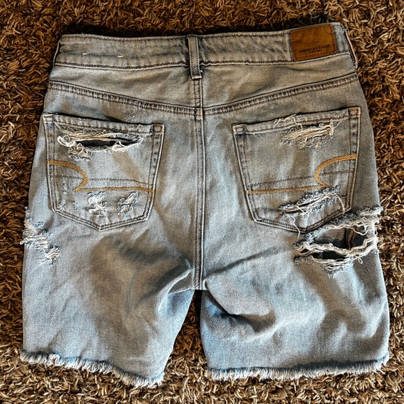 American Eagle denim shorts size 2 - Picture 2 of 2